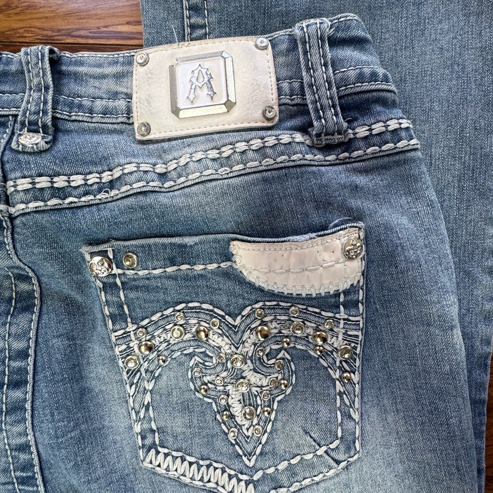 Answer Me Rhinestone Bootcut Jeans Size 32 - Picture 2 of 7